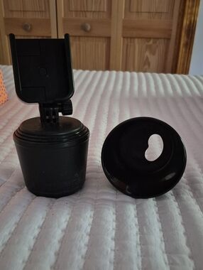 Adjustable In-Mirror Car Phone Mount Holder — Black